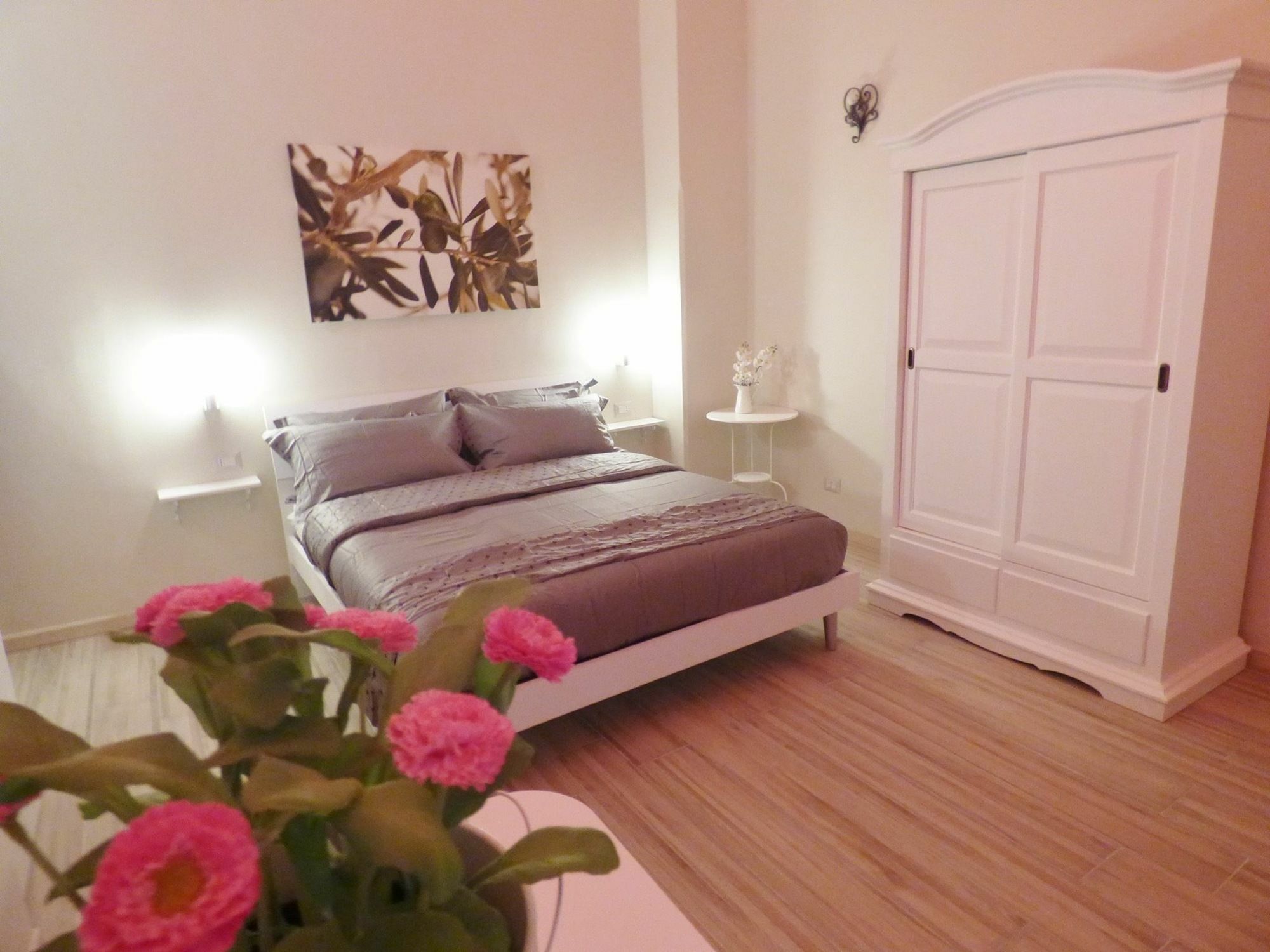 Da Polly A Piazza Amedeo Bed and Breakfast Napels Buitenkant foto